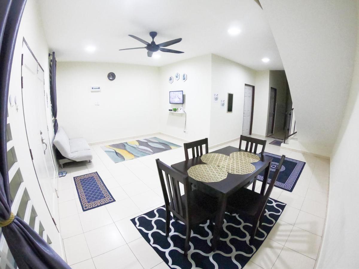 Ayna Homestay 5 Minutes To Marang Jetty Exterior foto